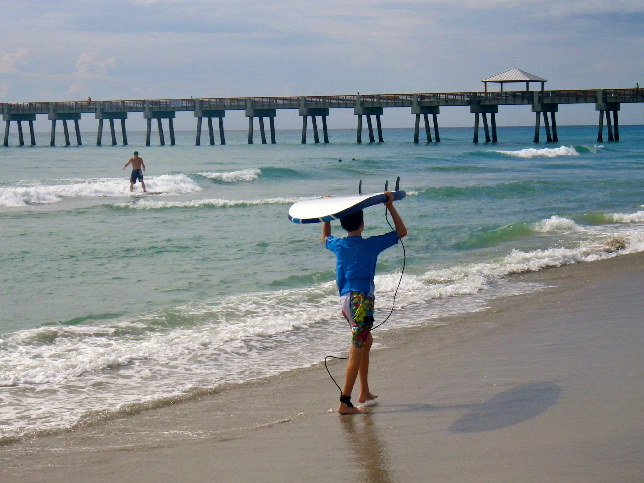 Surf clinic instruction at Jupiter Beach